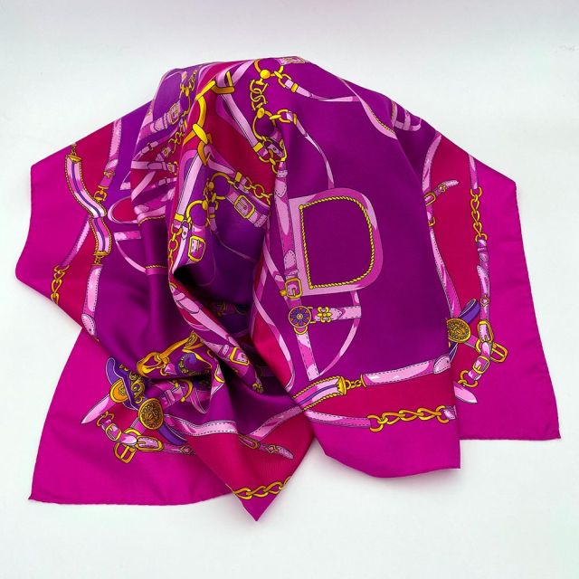 Magenta foulard with print