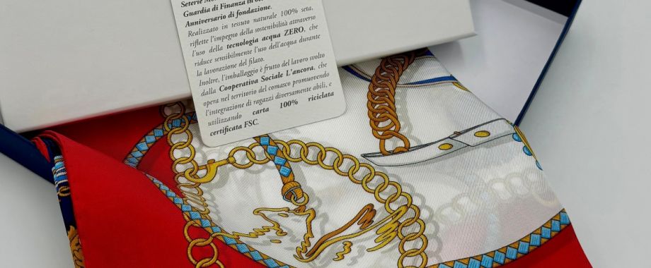 Foulard personalizzato per 250 anni della Guardia di Finanza
