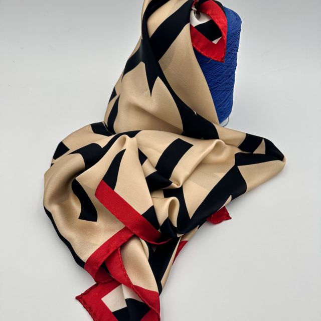 Patterned foulard