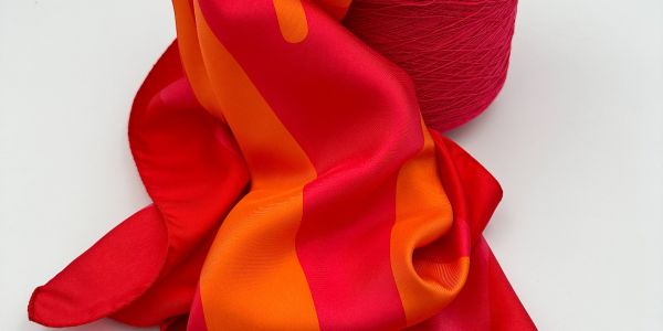 Foulard rosso-arancio