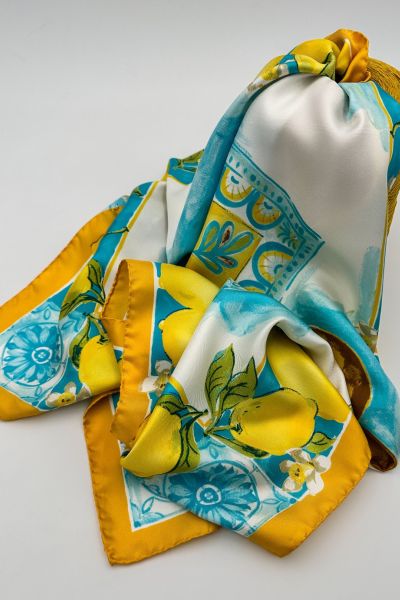foulard giallo azzurro panna con disegni di limoni